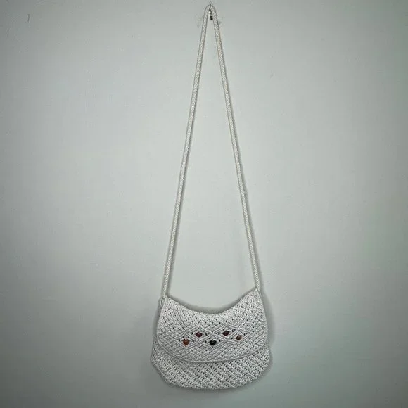 Handmade Y2K white macramé crochet bag purse with wooden beads woven cotton - Picture 2 of 12